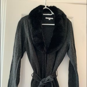 Cleo belted sweater with removable faux fur collar